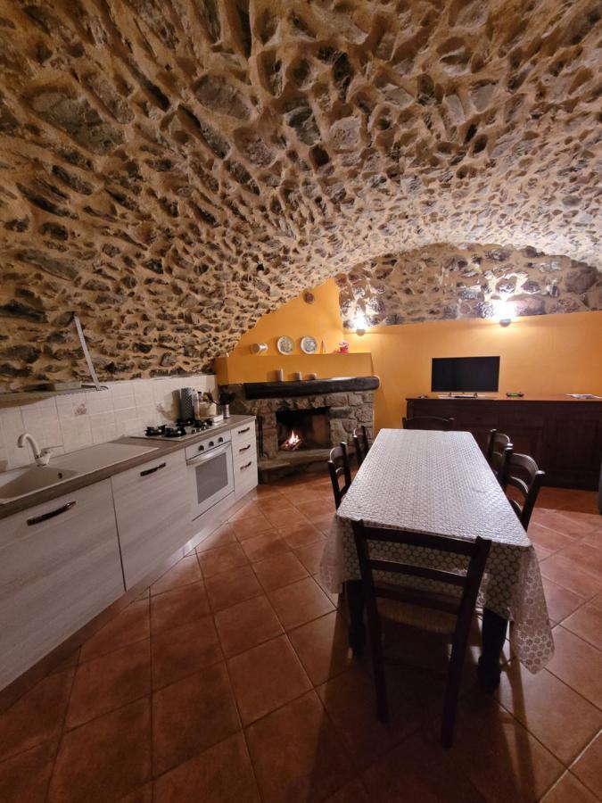 La Casa Sull' Altopiano Mountain Lake Iseo Hospitality Bossico Bagian luar foto