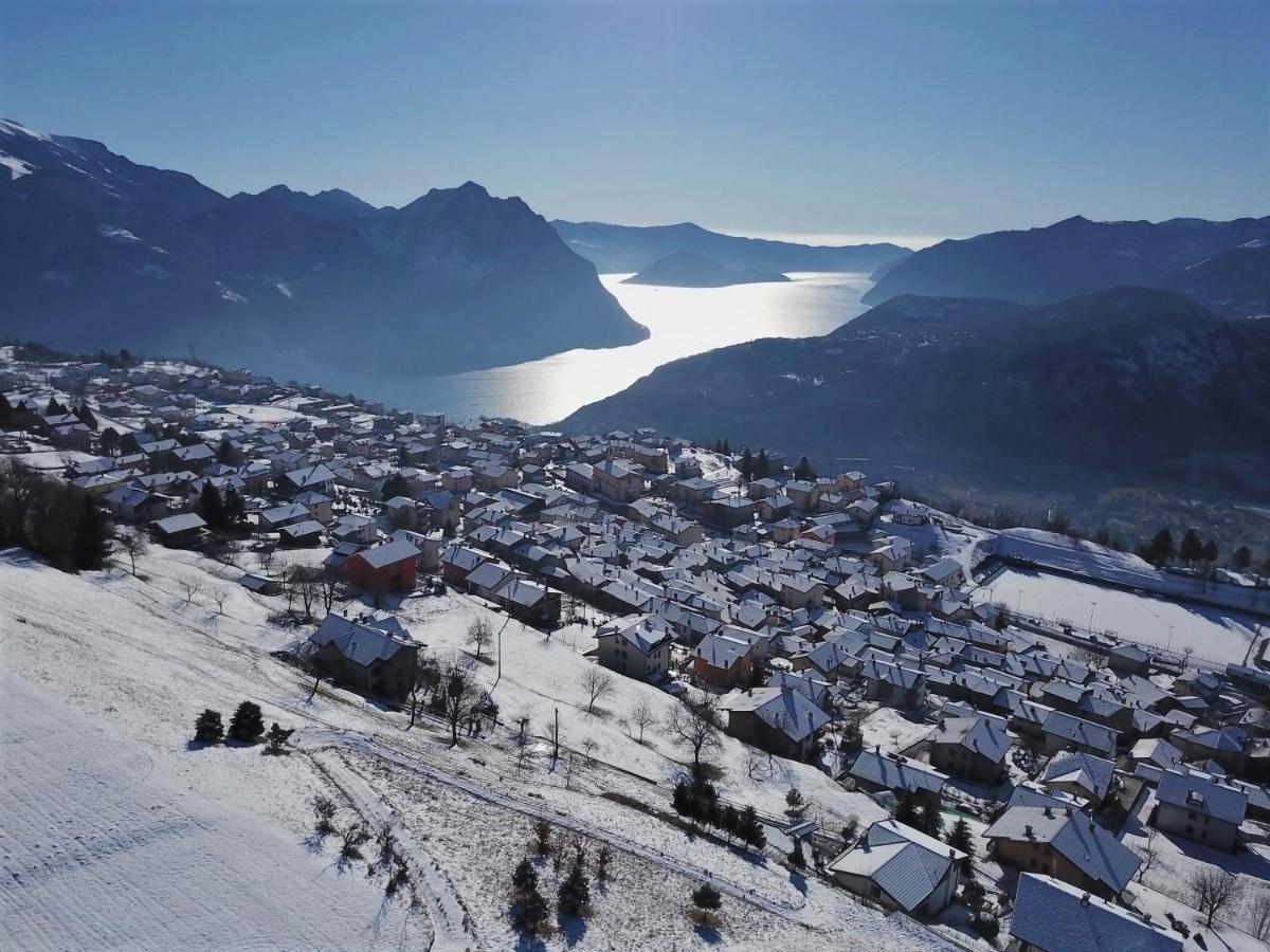 La Casa Sull' Altopiano Mountain Lake Iseo Hospitality Bossico Bagian luar foto